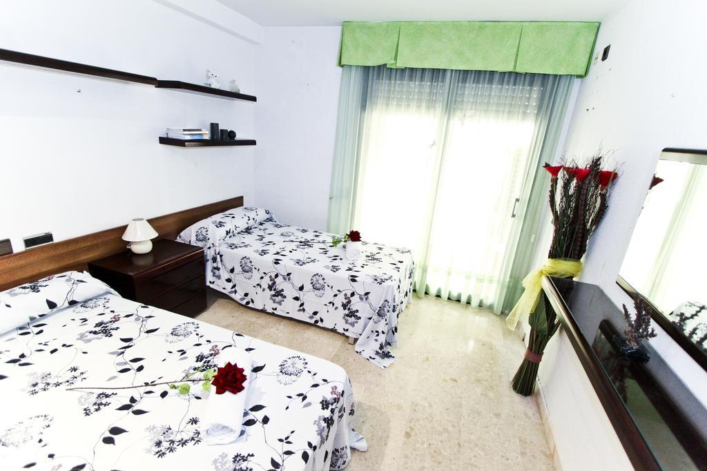 Eva Vendrell Planet Costa Dorada Daire Salou Oda fotoğraf