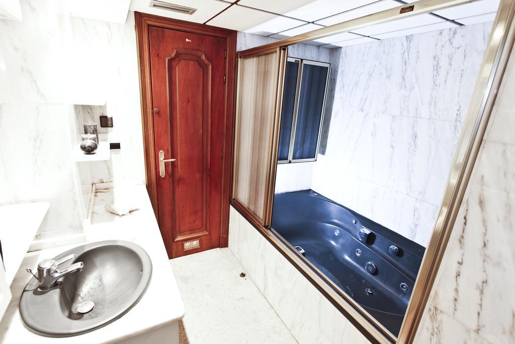 Eva Vendrell Planet Costa Dorada Daire Salou Oda fotoğraf